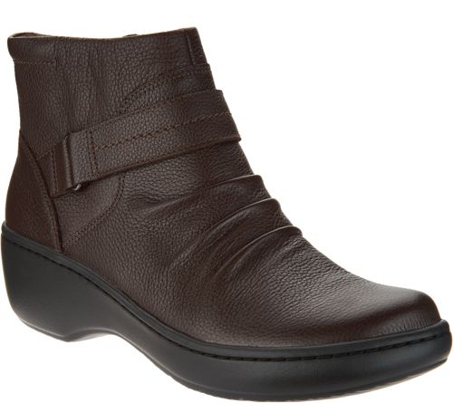 Clarks Leather Lightweight Ankle Boots -Delana